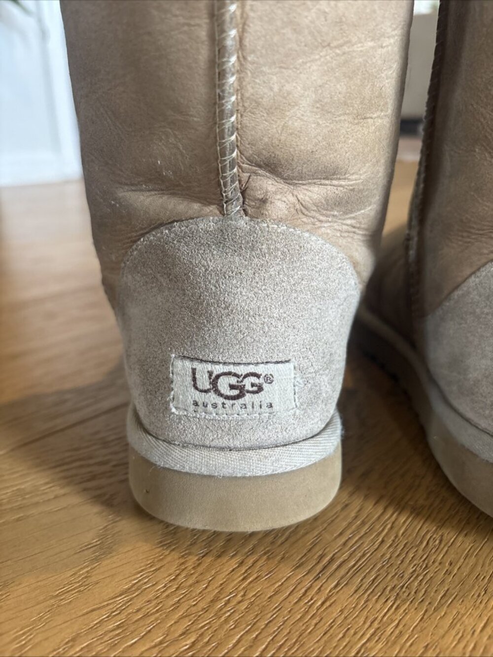 UGG Australia 5825 Womens Classic Mid Calf Boots Suede Sheepskin Chestnut Size 7 - Picture 3 of 11